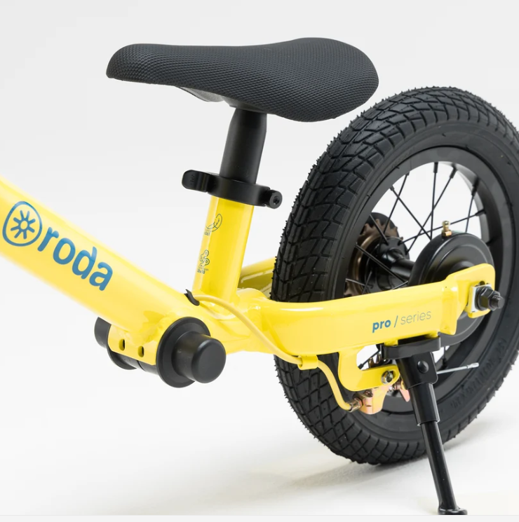 Bicicleta RODA Pro 12 v4